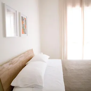 https://donna-agata-house.catania-hotels.net