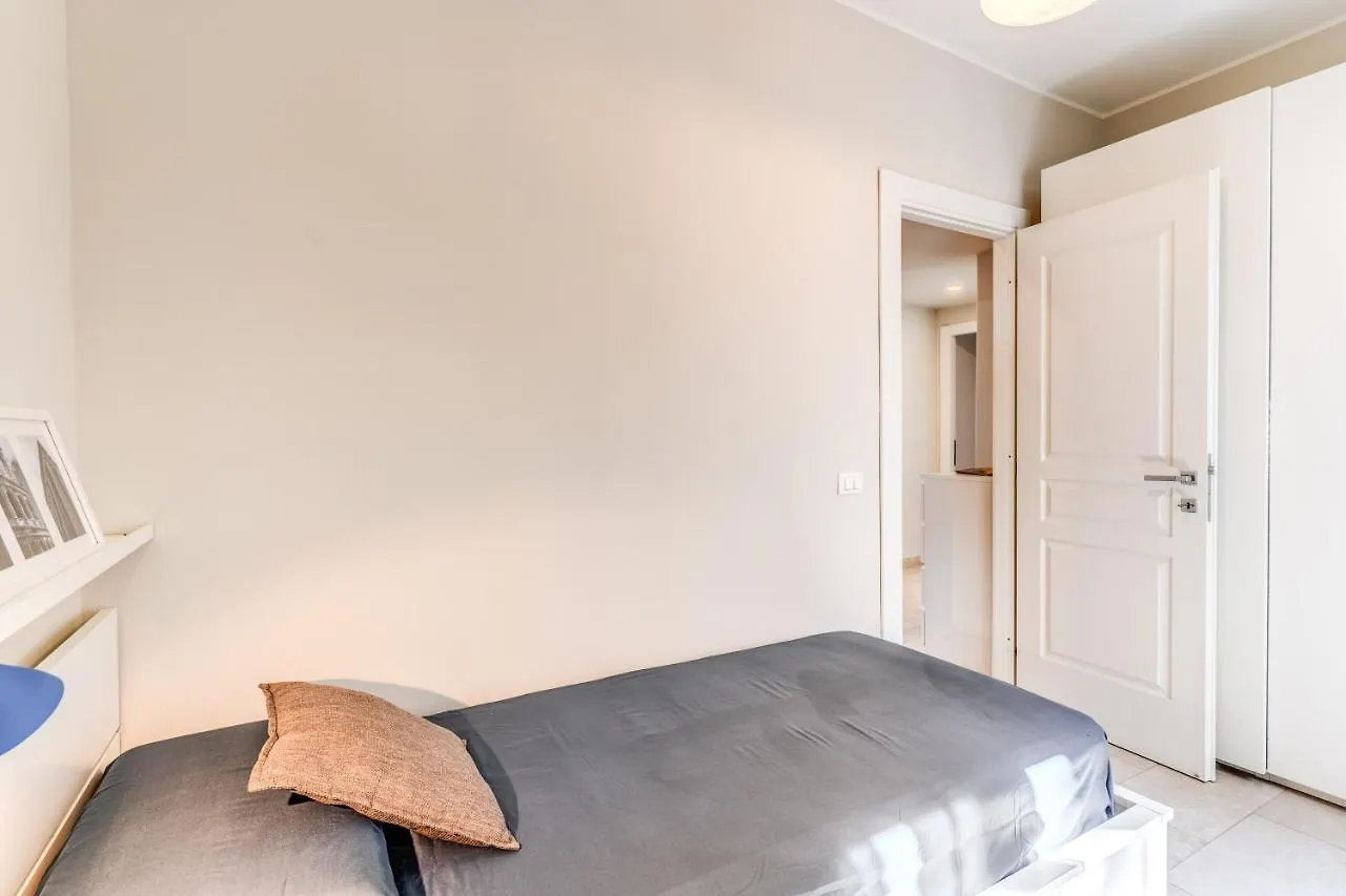 Holydom71 Apartman Róma 0*,