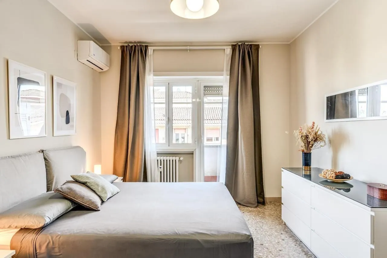 Holydom71 Apartman Róma
