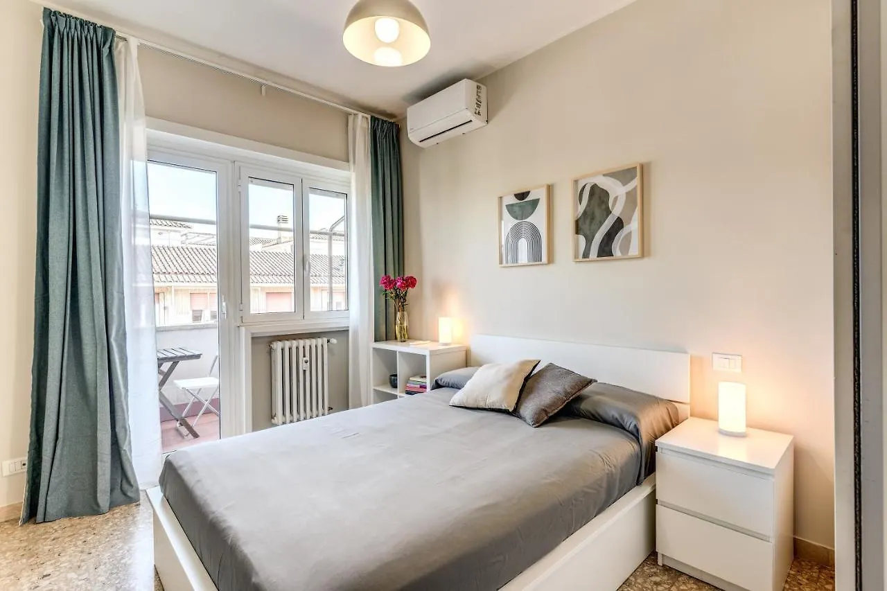 Holydom71 Apartman Róma
